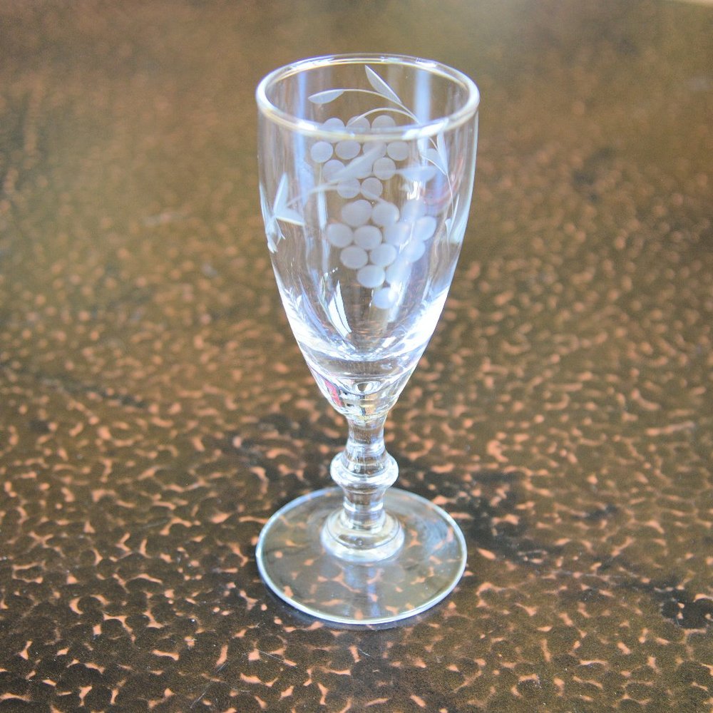 3/$25 Vintage Etched Grapes Stemmed Cordial Glass